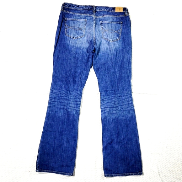 Abercrombie and Fitch Emma Curvy Flare Blue Denim Women's Jeans size 12R - Picture 2 of 6